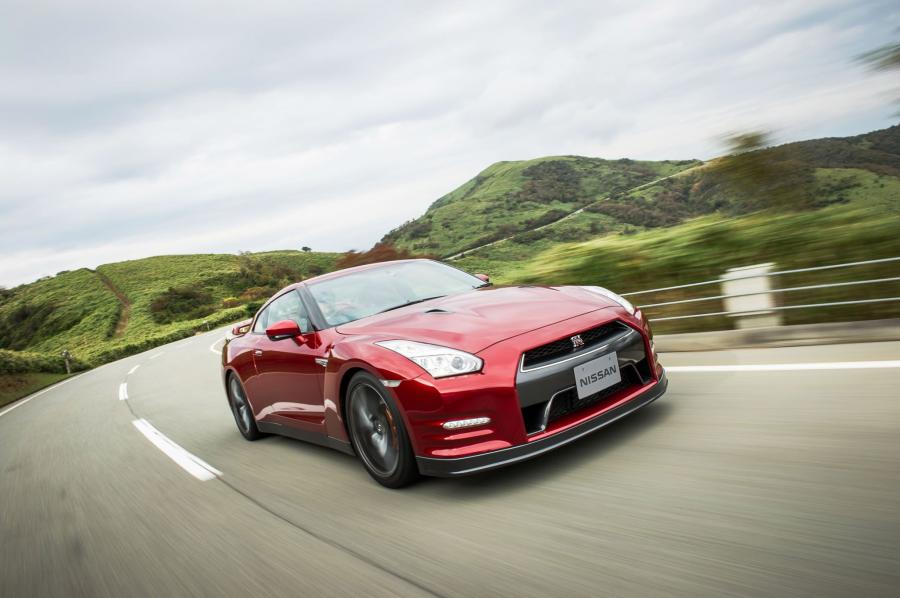  Nissan GT-R by JDM 2015 года  (фото 10 из 16)